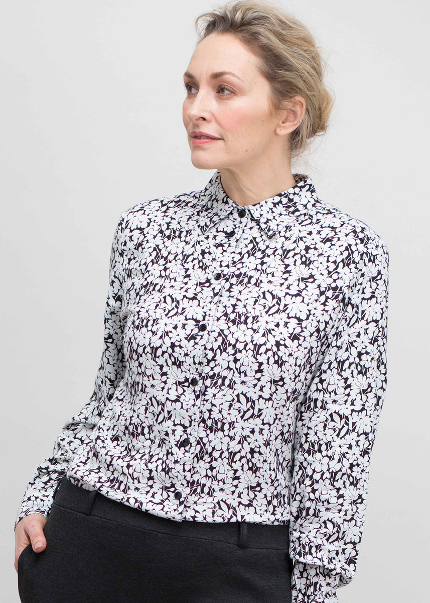 The Rose Women’s White Snow Long Sleeve Adaptive Blouse